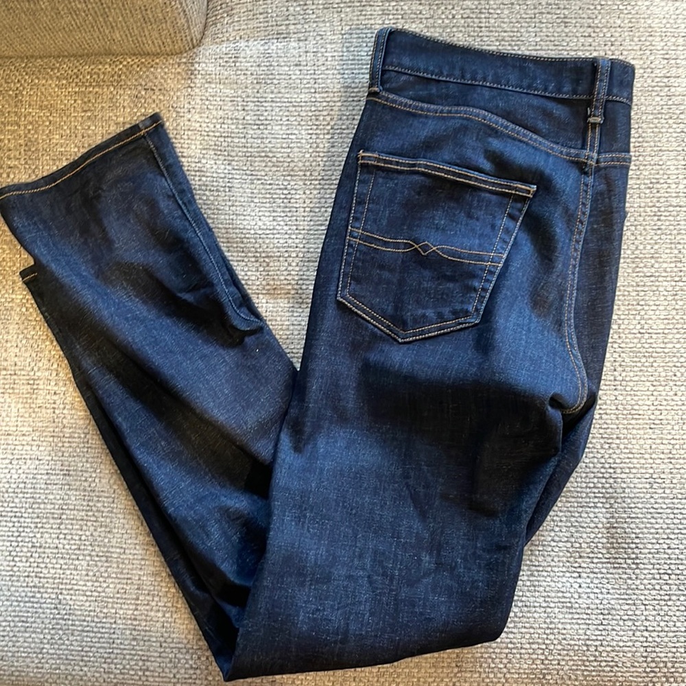 Like new lucky brand 410 jeans 34x32